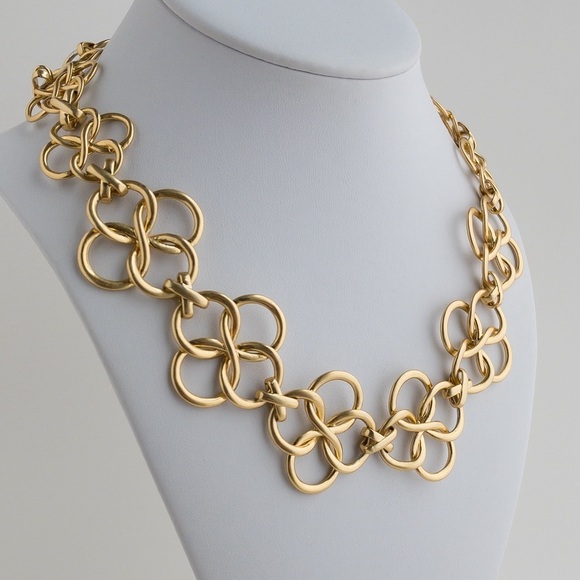 Stella & Dot Crosby Links Necklace Brushed Matte Gold Tone Floral Shape Pendant - Picture 3 of 11